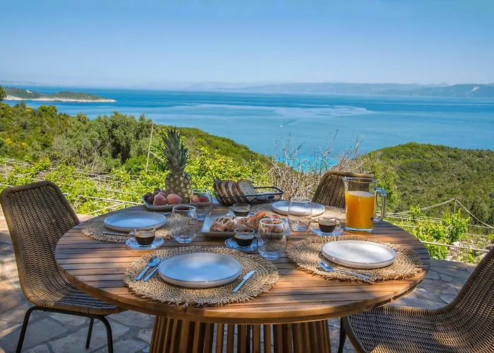 Stamateli, Βίλα Αντίπαξος