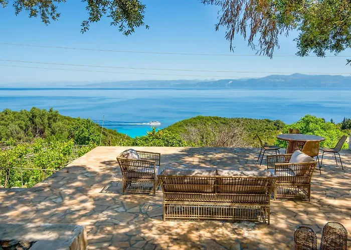 Stamateli, Βίλα Αντίπαξος
