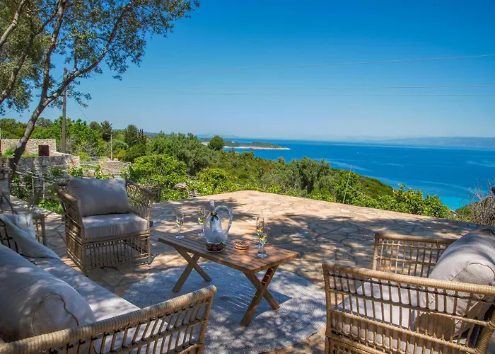 Stamateli, Βίλα Αντίπαξος