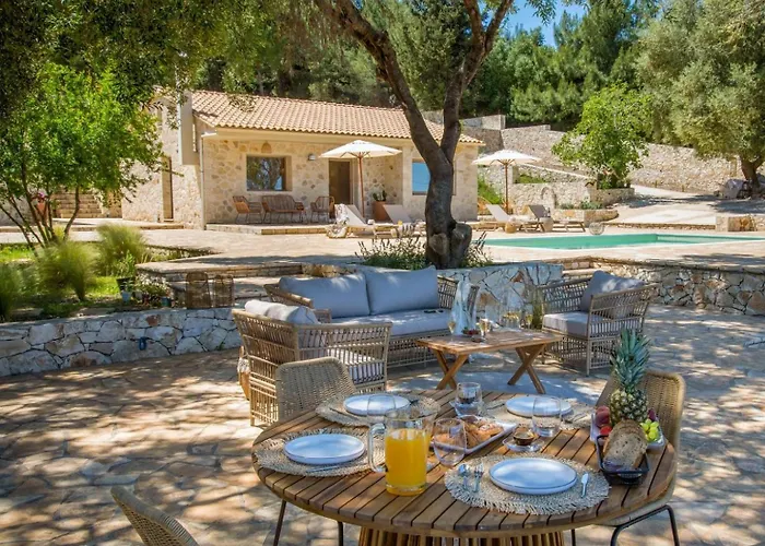 Βίλα Stamateli, *